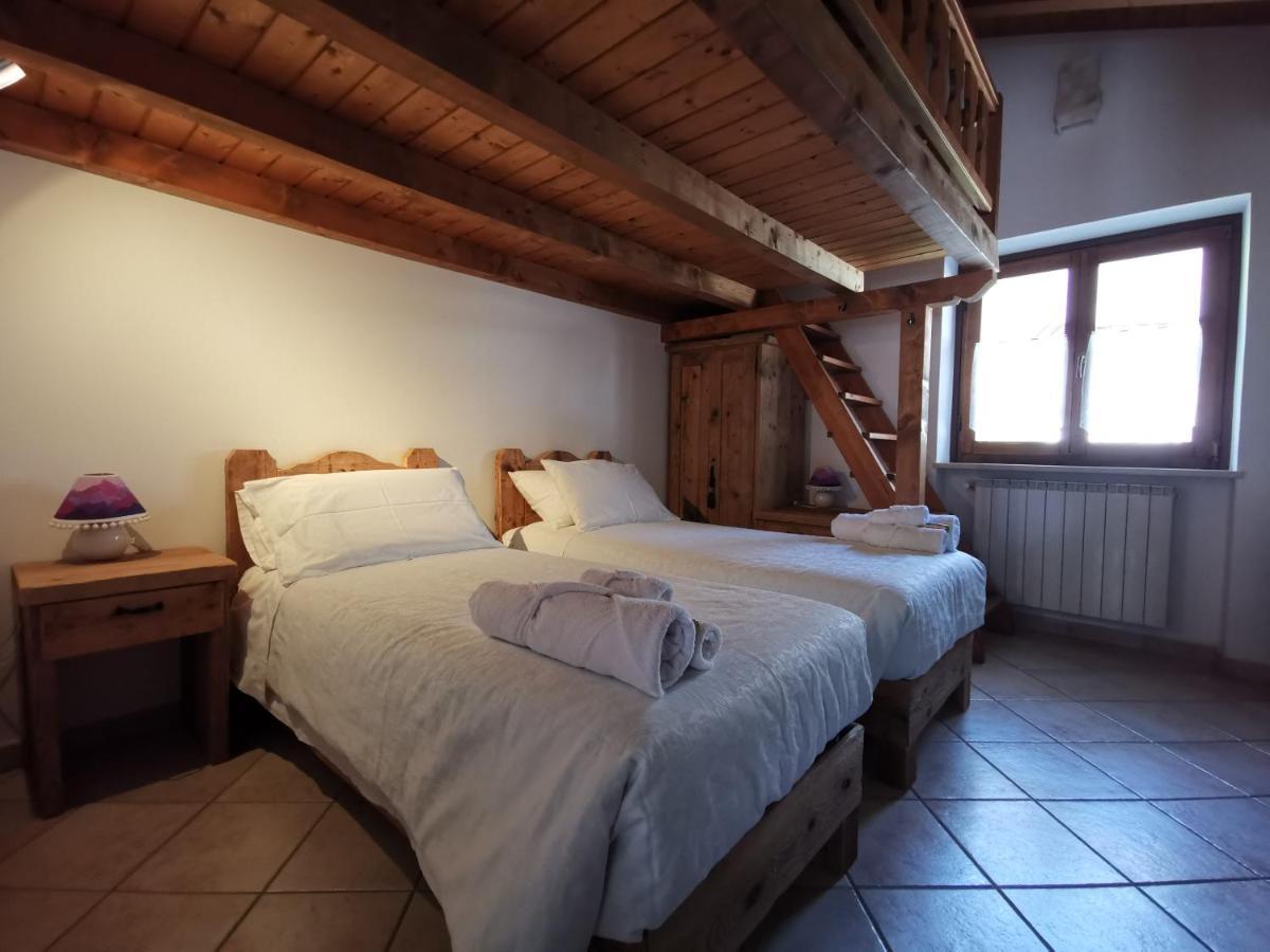 Chalet Lullaby Fiumenero Eksteriør billede